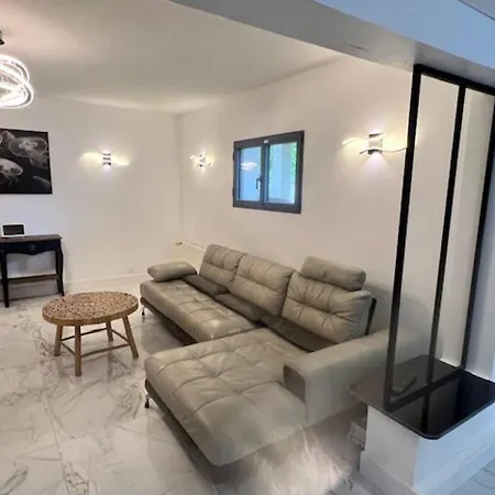 Villa Rez-de-chaussee